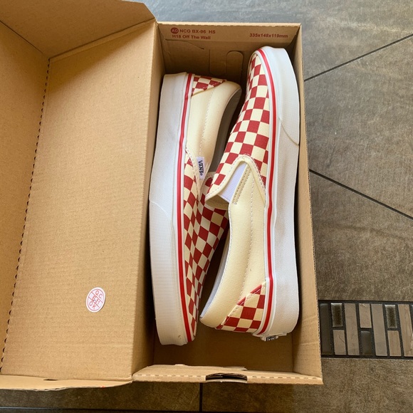 Vans checkerboard slip on • BRAND NEW • NEVER WORN - Picture 3 of 15
